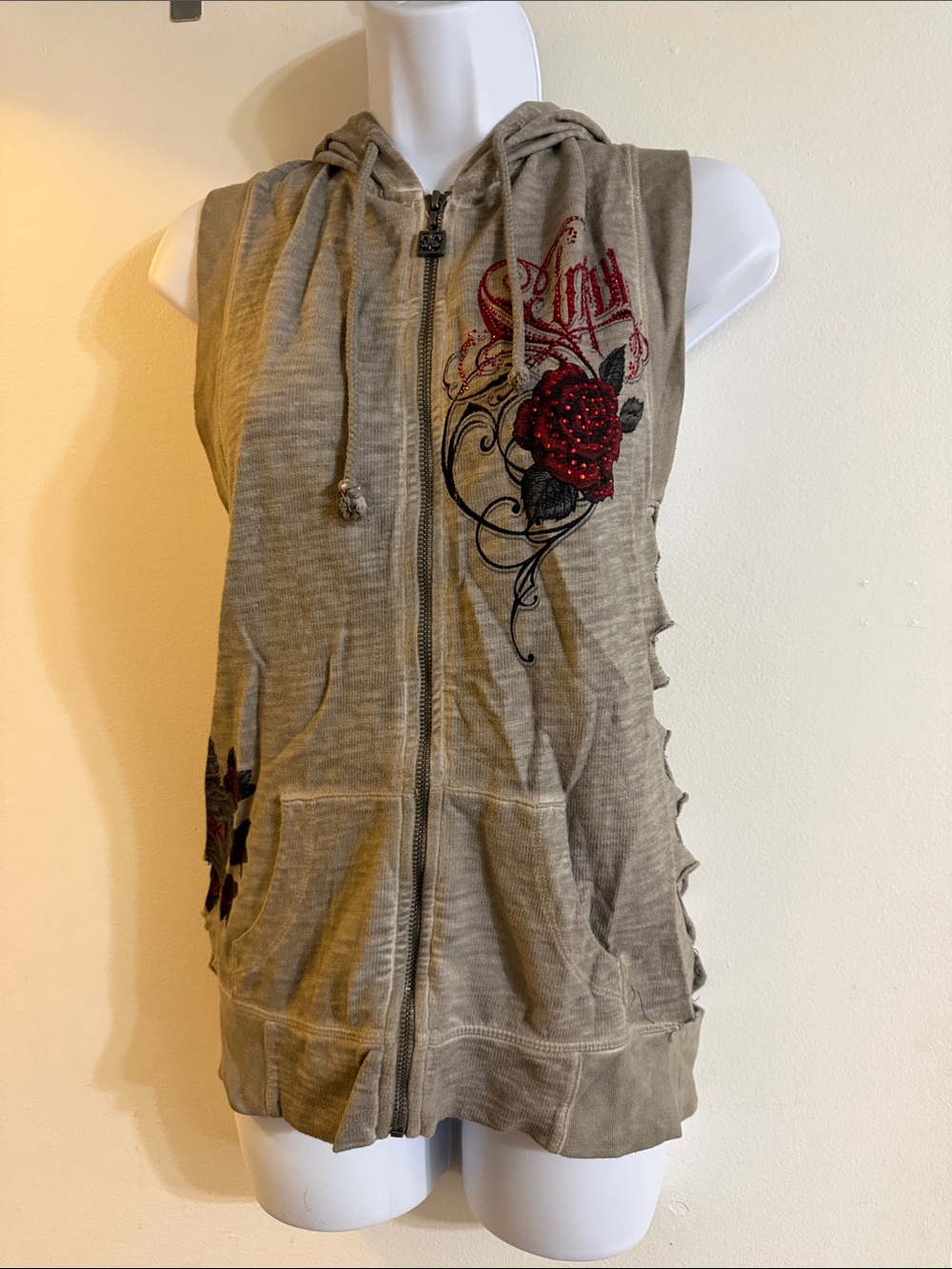 NWT Sinful By Affliction Taupe Sleeveless Hoodie ZipUp Top w/Roses & Gems Size S